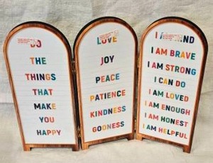 lot 129 image: 3-Panel Motivational Affirmation Display Arch-Top with Hinges
