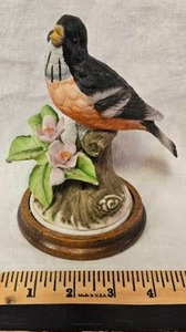 lot 179 image: Bird Figurine with Flowers on Wood Base