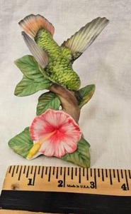 lot 181 image: Hand-Painted Hummingbird and Flower Figurine&nbsp