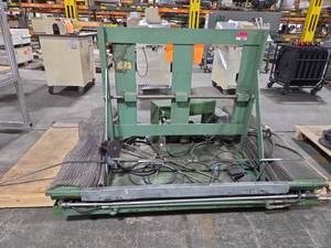 lot 805 image: Zero Lift Hydraulic Press with Electric Motor