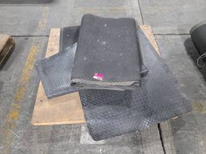 lot 6802 image: Assorted Diamond Plate Rubber Floor Mats