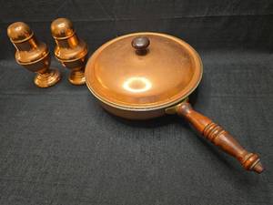 lot 1336 image: Copper Cookware Set with Salt and Pepper Shakers 4-Piece