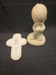 lot 1346 image: Precious Moments Figurine with Cross Ornament Michael