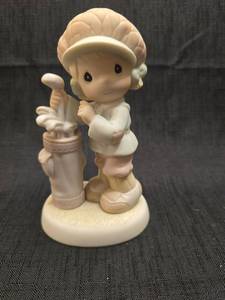 lot 1350 image: Enesco Precious Moments Figurine You Suit Me to a Tee