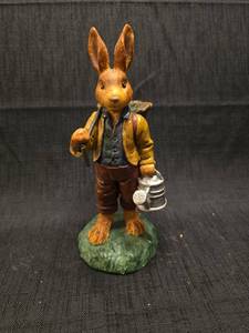 lot 1352 image: Russ Olde World Heritage Rabbit Figurine Item 16735