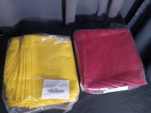 lot 6856 image: Riegel Linen Permalux Napkins 20x20 Gold Red Lot 2 Packs