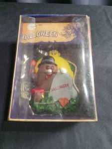 lot 6818 image: Mr. Potato Head Halloween Ornament