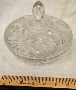 lot 112 image: Vintage Glass Covered Candy Dish
