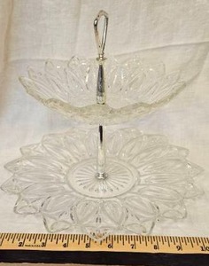 lot 116 image: Two-Tier Vintage Glass Serving Tray