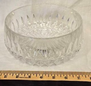 lot 118 image: Vintage Heavy Glass Bowl