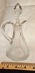 lot 125 image: Vintage Glass Cruet&nbsp