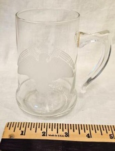 lot 126 image: Glass Beer Mug with Eagle and Stars Etched Design