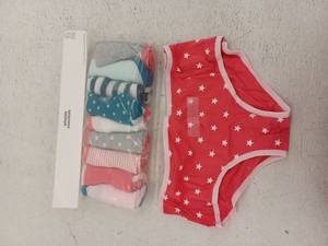 lot 16359 image: Amazon Essentials Girls Bikini Underwear, Pack of 10, MulticolorHeartsMini StripeStarsStripe, Large