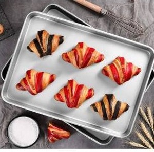 lot 16435 image: 14 x 20 Baking Sheet