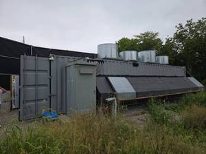 lot 2014 image: 40 Ft Shipping Container Data Center W Cooling