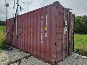 lot 2055 image: 20 ft. Shipping Container