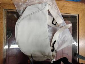 lot 63266 image: YIKOEE white crescent bag