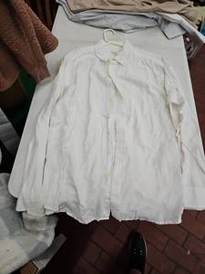 lot 63390 image: white Old Navy button-up shirt - XLarge
