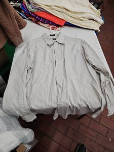 lot 63394 image: Claiborne mens button-down dress shirt - 17 - 3435