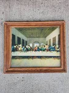 lot 124 image: Vintage Framed Religious Print Last Supper Scene with Wooden Frame