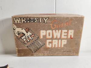 lot 133 image: Vintage Weirrly Original Giant Power Grip Hand Exerciser Set In Original Box