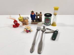 lot 196 image: Vintage Collectibles Lot Figurines, Farkel Dice, Knife, Fork, Spoon, Hourglass