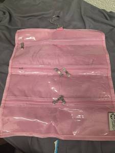 lot 535 image: Kendall Country On-The-Go Organizer, 7 Clear Vinyl Pockets, Hanging Travel Case for Makeup and Accessories, 13.5 x 16 inches (Cotton Candy, Small) - Retail $20