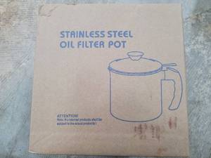 lot 63 image: Stainless Steel Oil Filter Pot