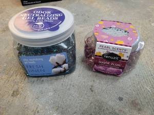 lot 87 image: Odor Neutralizing Gel Beads Fresh Linen 12oz and Renuzit Pearl Scents Sugar Plum Air Freshener Lot