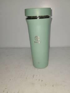 lot 108 image: Takaya 32 oz Insulated Travel Tumbler