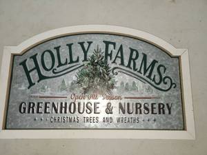 lot 121 image: Hollyfarms Greenhouse & Nursery Arched Wall Sign