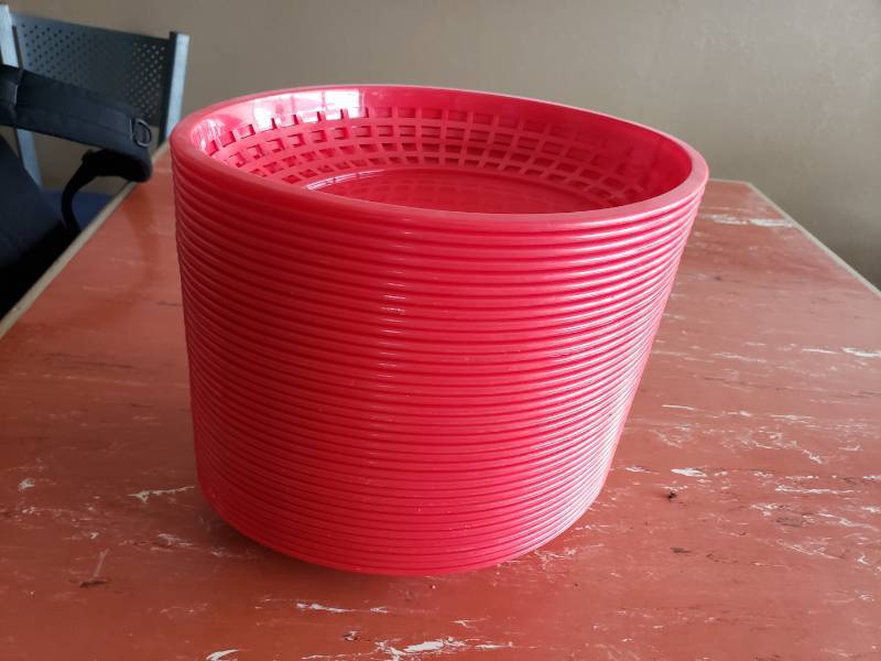 lot 3050 image: Nice, clean large lot of large red plastic serving baskets