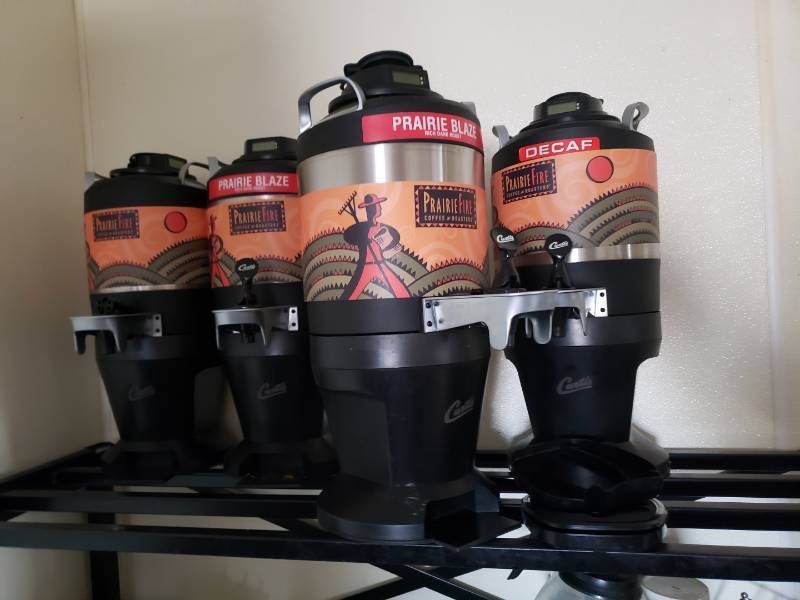 lot 3060 image: 4 Curtis Thermo Pro Coffee Dispensers with digital tops and drip trays.