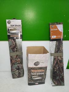 lot 12 image: Bell Accordion Sun Shade Universal Size Windshield Cover