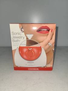 lot 114 image: Connoisseurs Sonic Jewelry Bath Cordless Cleaner