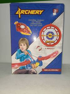 lot 118 image: Archery Morphing Bow and Shield Multi-function with Target GJ351GC
