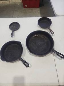 lot 34 image: Cast Iron Skillet Set 4-Piece
