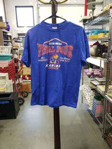 lot 1157 image: Step Ahead Sportswear 2008 NCAA Final Four Kansas Jayhawks T-Shirt Size M
