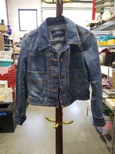 lot 1160 image: Gap 1969 Denim Jacket Size M Made in China