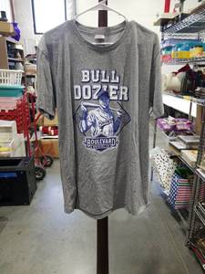 lot 1164 image: Charlie Hustles Bull Dozier Boulevard Brewing Co T-Shirt Size L