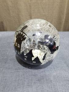 lot 1192 image: Crackle Glass Dome Decorative Orb with Internal Scene