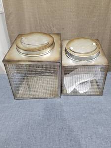 lot 1194 image: Set 2 Rustic Country Vegetable Bins Metal Small, 7 Sq X 8h Large, 8 Sq X 9h
