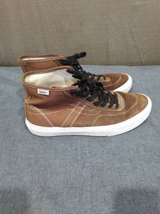 lot 1221 image: Vans High-Top Sneakers Brown White Canvas Suede Lace-Up Size 10.5