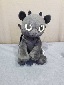 lot 1225 image: How to Train Your Dragon Toothless Plush Toy Figure