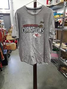 lot 1263 image: Fanatics NFL Pro Line Super Bowl LIV Champions Kansas City Chiefs T-Shirt 2XL