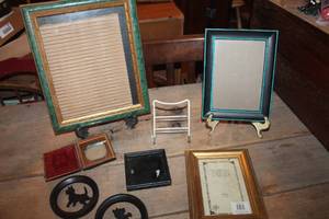 lot 2508 image: Various Sized Frames and More