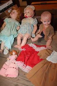 lot 2510 image: Vintage Dolls & More