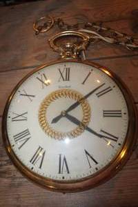 lot 2512 image: Vinage United 17 Long Clock needs new cord