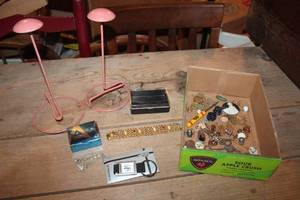 lot 2516 image: Vtg. Metal Hat Stands, Jewelry and More
