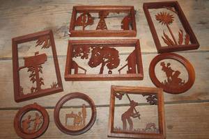 lot 2519 image: Vintage Wood Dcor Pictures